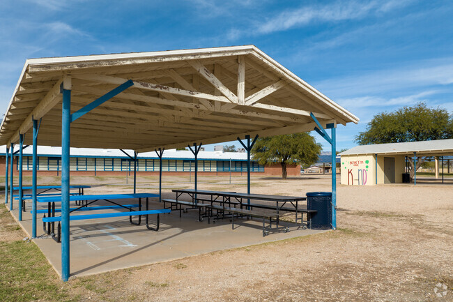 covered ramada for lunch and arts at Lillian Cavett Elementary School in tucson arizona