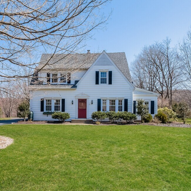 Holli Shanbrom Real Estate Team