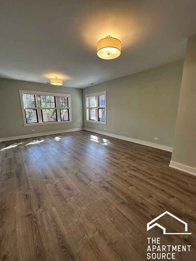 1142 Maple Ave unit 3, Evanston, IL 60202 - photo 5