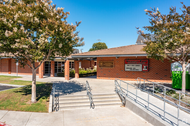 University Park Elementary provides a quality public education to its Irvine students.