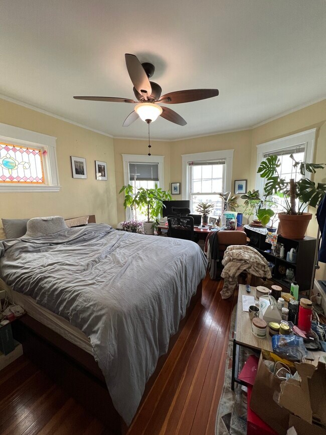 332 Beacon St unit 2, Somerville, MA 02143 - photo 4