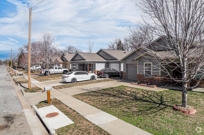 Many of the North Central homes have sidewalks running through the front yards.