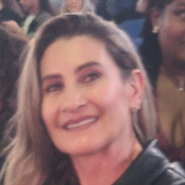 Sandra Velasquez