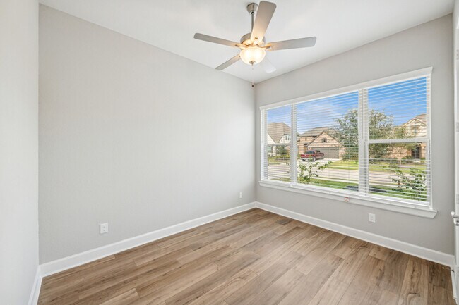 13719 Flint Hollow Dr, Cypress, TX 77433 - photo 7