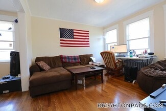 102 Nonantum St, Boston, MA 02135
