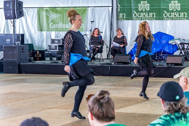 August brings the Dublin Irish Festival, the largest three-day Irish festival in the world.