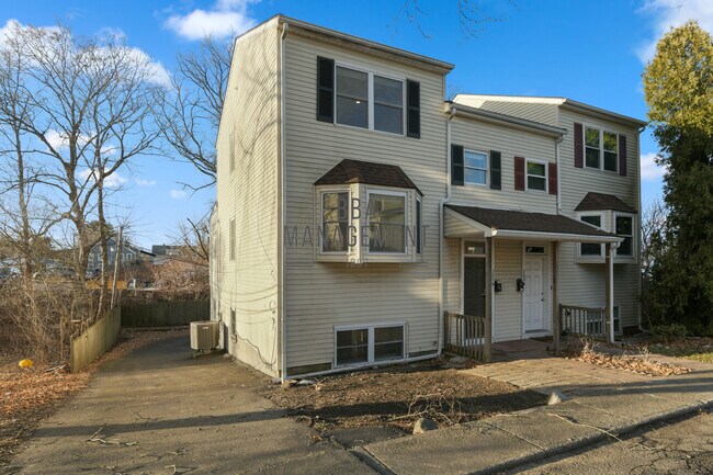 289 Market St, Brighton, MA 02135 - photo 2