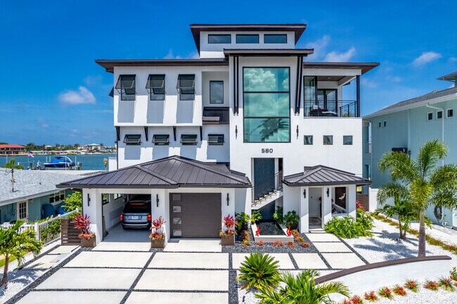 Stunning Modern homes can be seen popping up around Madeira Beach adding the new vibes.