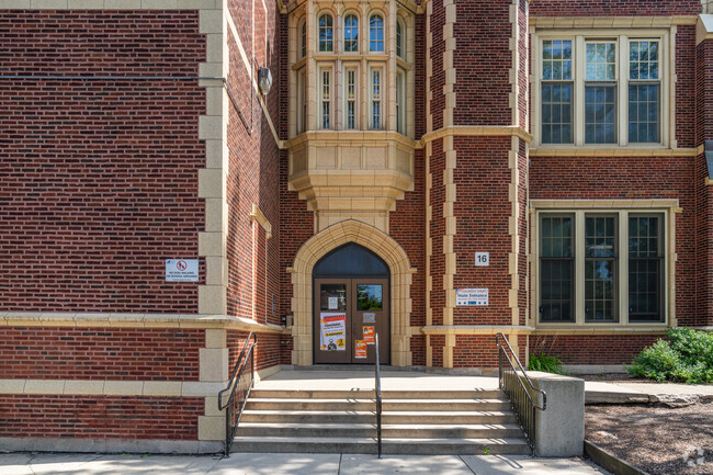 Pasteur Elementary School is part of the Chicago Public School system.