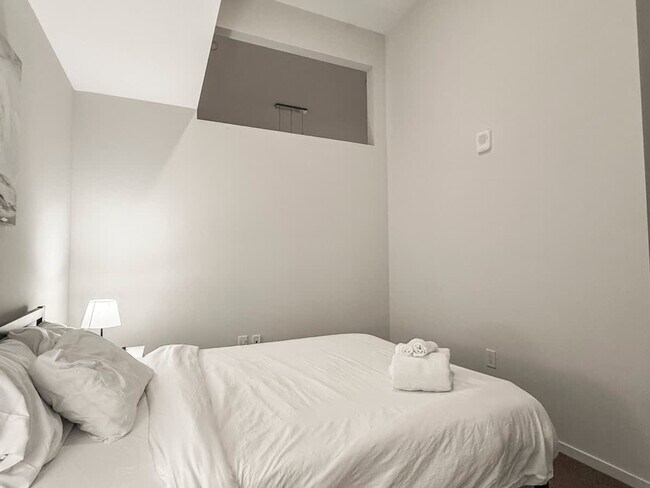 1101 Euclid Ave unit FL3-ID1055694P, Cleveland, OH 44115 - photo 6