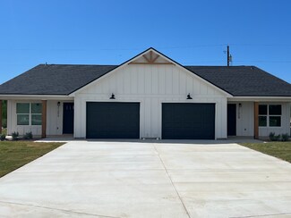 2105 Vista Rosa Unit A, Three Rivers, TX 78071