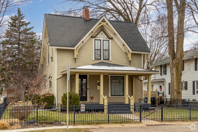 Residents of Howell enjoy a quiet neighborhood.