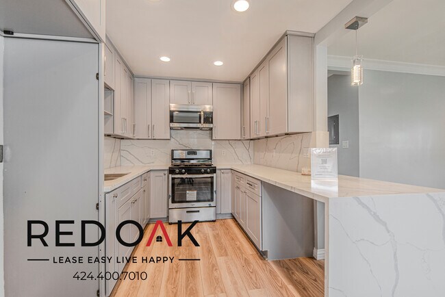 7528 Norton Ave unit 1, West Hollywood, CA 90046 - photo 2