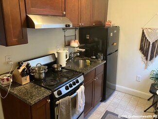 4 Forster St Unit 1, Somerville, MA 02145