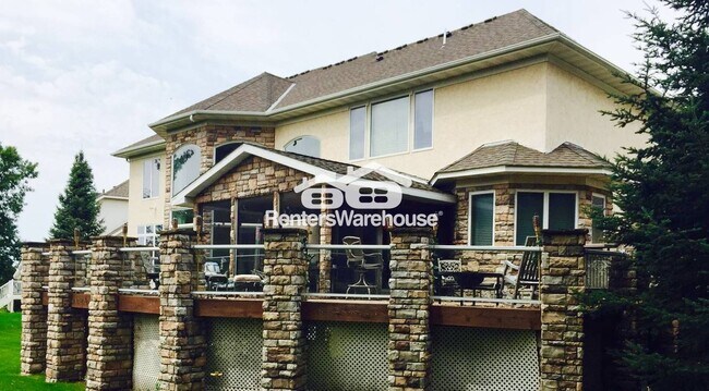 2470 Arnold Palmer Dr, Minneapolis, MN 55449 - photo 4