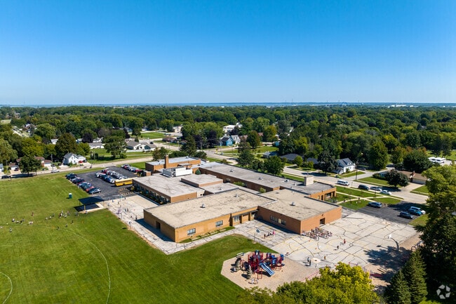 Chappell Elementary School serves 372 children as of 2024.