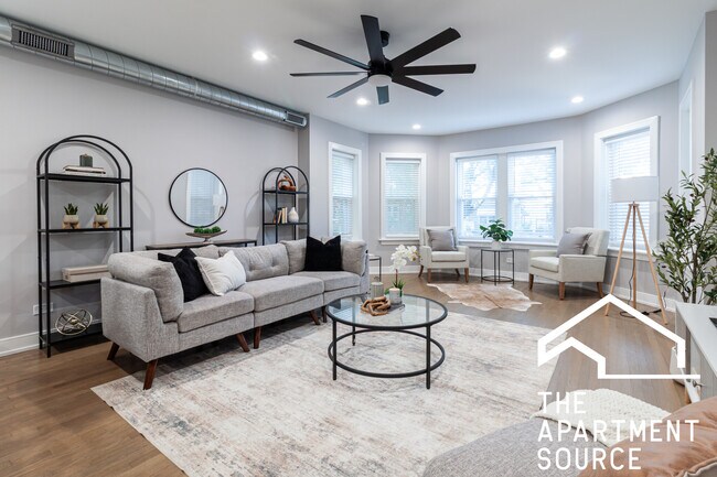 2641 W Carmen Ave unit 1, Chicago, IL 60625 - photo 5