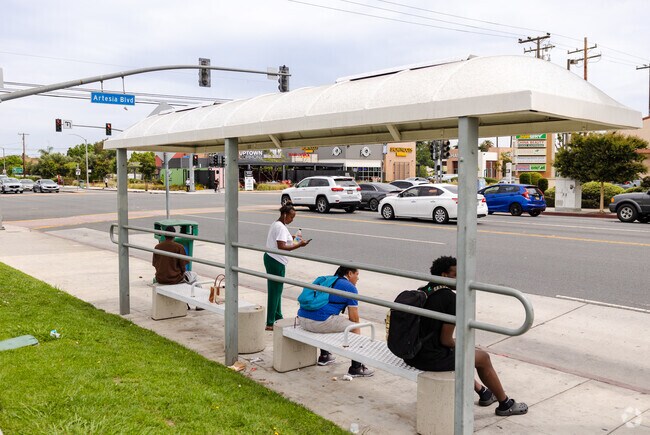 Catch a Long Beach Transit bus in Starr King, CA.