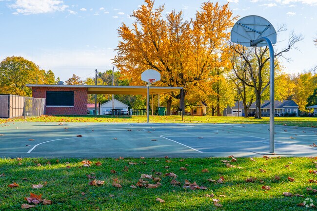 Home Park residents can take a small walk to Oak Grove Park to play some basketball.