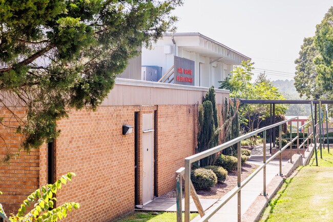 Students at Oak Grove Elementary School can participate in a range of activities.