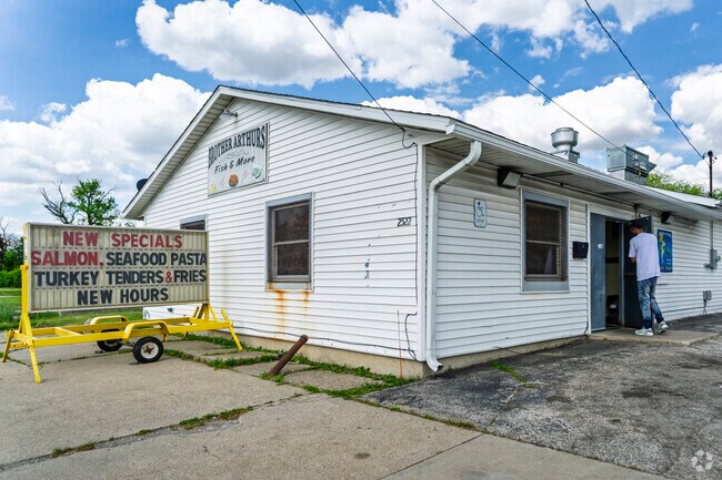 For great Soul Food Fairground locals head to Brother Arthur's.