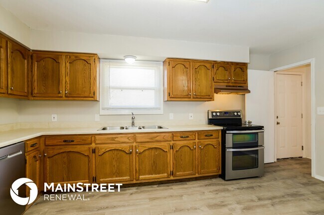 1914 Willow St, Higginsville, MO 64037 - photo 7