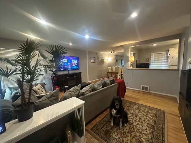 4699 E Bails Place, Denver, CO 80222 - photo 2