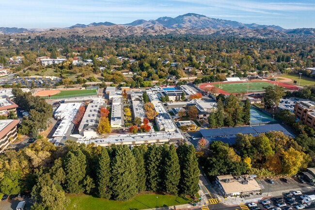 Educational opportunities abound at Las Lomas High School.