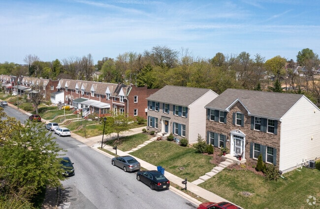 Most homes in Dundalk do not have garages, but offer street parking.