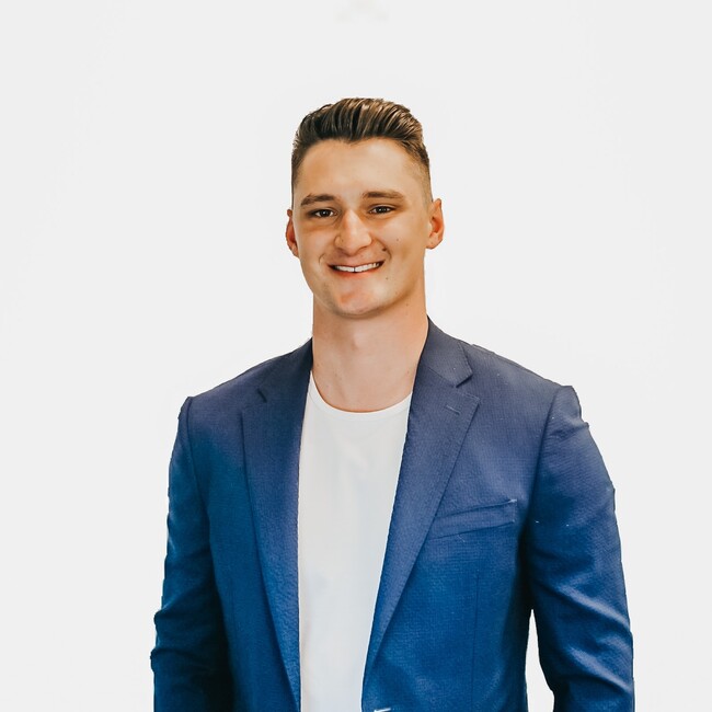 Agent Photo
