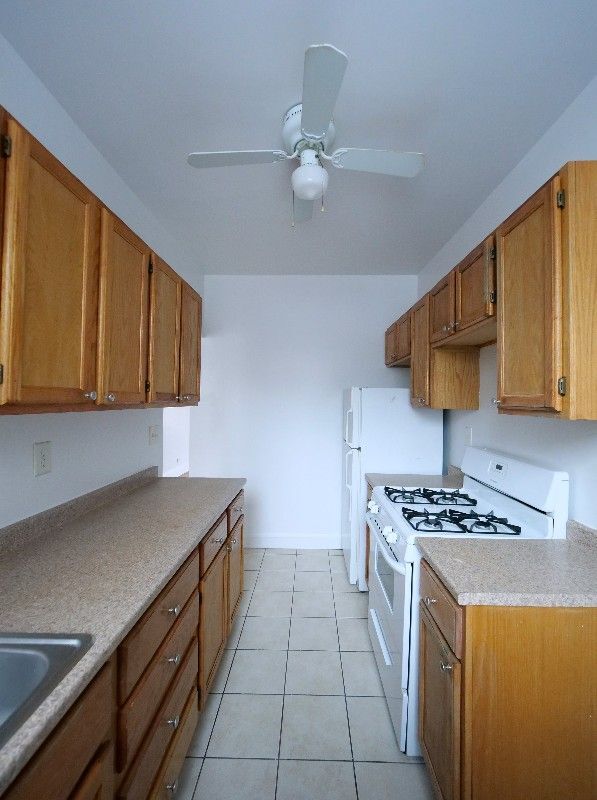 1764 W North Shore Ave, Chicago, IL 60626 - photo 7