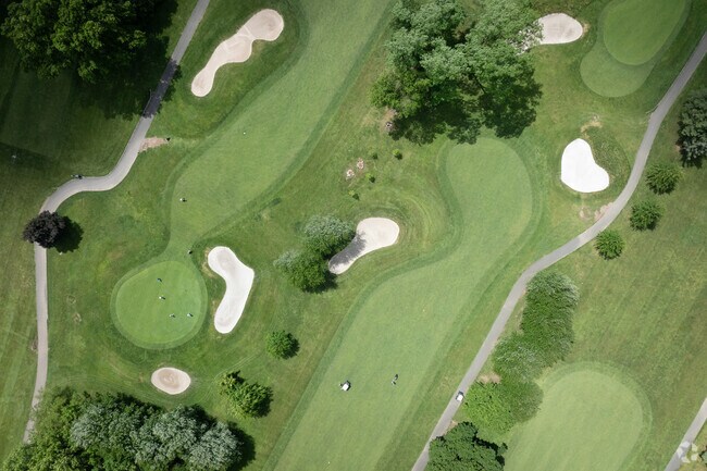 Orchard Hills in Paramus, NJ is an affordable public golf course.