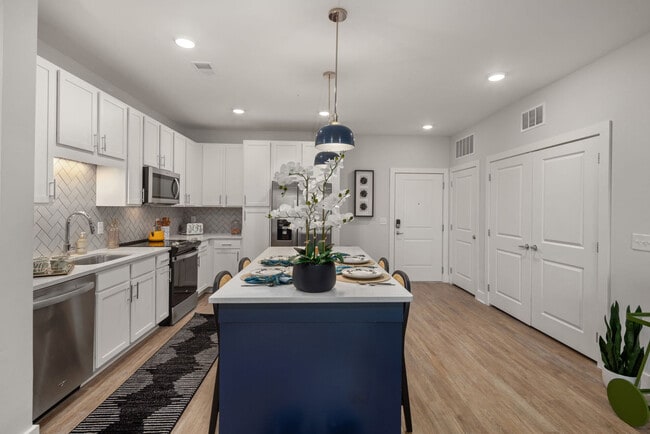 Solis Buffaloe, Raleigh, NC 27616 - photo 4