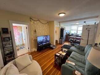 332 Beacon St Unit 3, Somerville, MA 02143