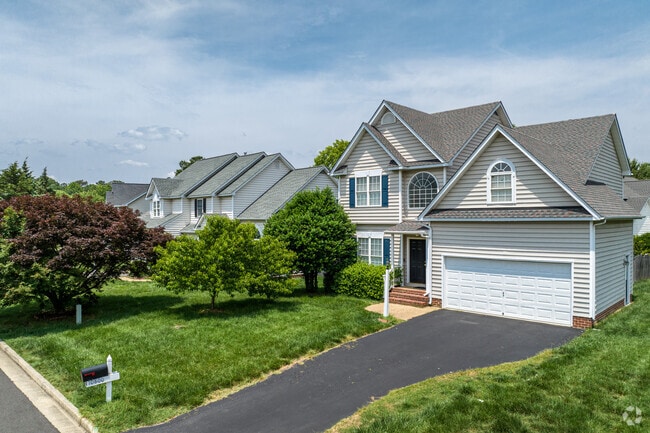 Transitional homes are a familiar sight in Innsbrook.