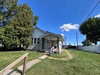 119 N 12th St, Elwood, IN 46036