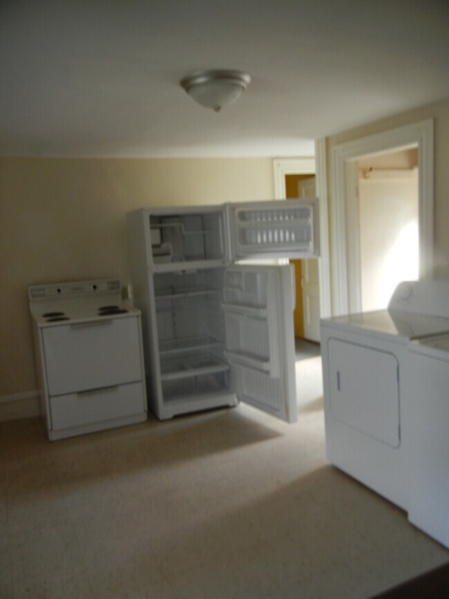 132 Colchester Ave unit 1, Burlington, VT 05401 - photo 5