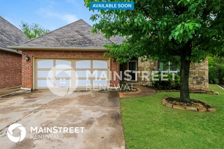 4640 Olde Village Cir, Edmond, OK 73013