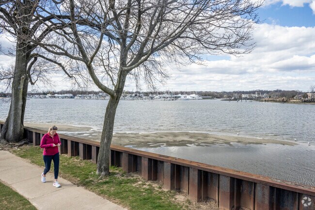 Walk along Manhasset Bay at Sunset Park in Baxter Estates.
