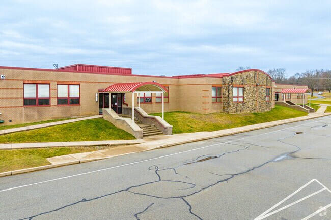 Discover the essence of education at Buffalo Elementary School.