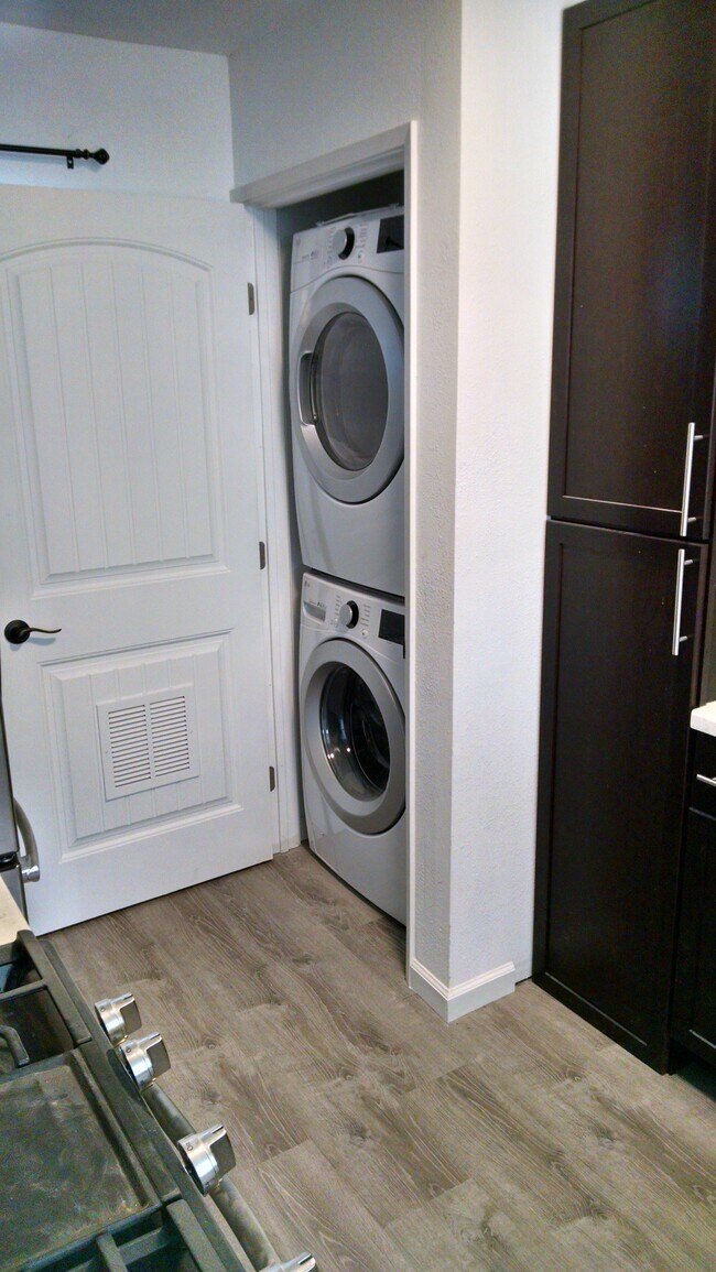 3083 Mission Village Dr, San Diego, CA 92123 - photo 6