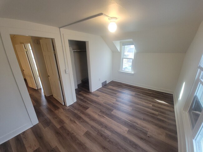 247 Chippewa St, Eau Claire, WI 54703 - photo 3