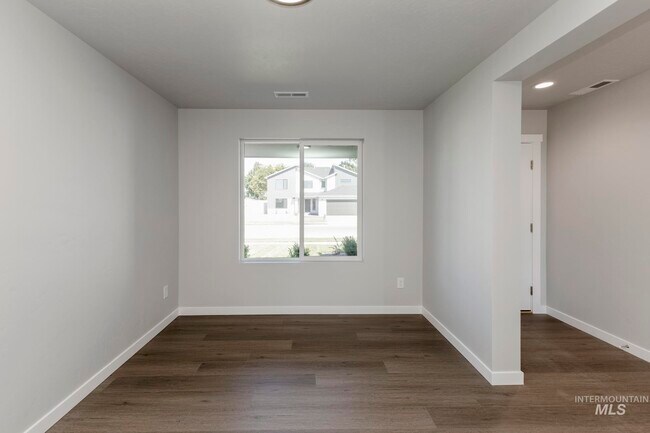 1092 Ellis River Ave, Middleton, ID 83644 - photo 6