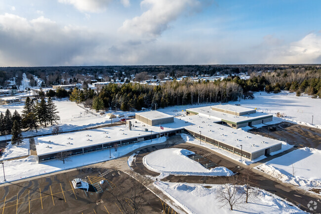 The student to teacher ratio at Besser Elementary School is 18:1 in 2025, according to Niche.