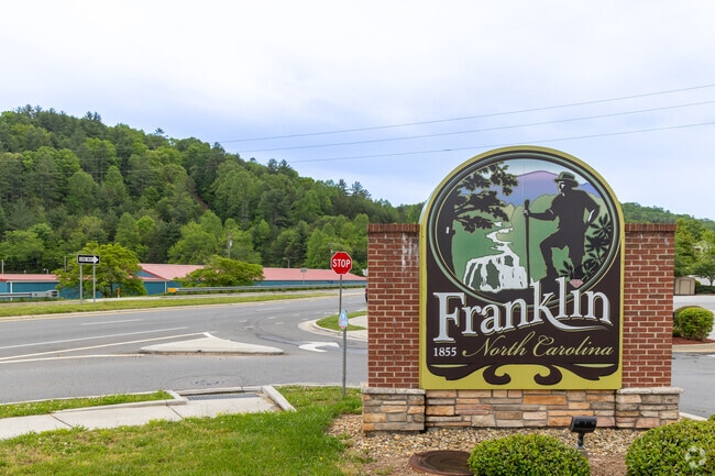 Franklin, NC, is a small city midway between Asheville, NC, and Chattanooga, TN.