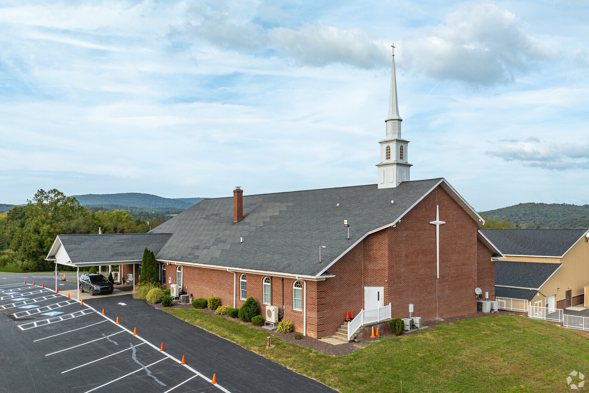 Fairlawn Community Church provides a house of worship for residents.