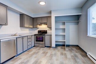 16711 SE Powell Blvd, Portland, OR 97236