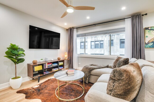 6242 N Kenmore Ave unit ID1305619P, Chicago, IL 60660 - photo 2