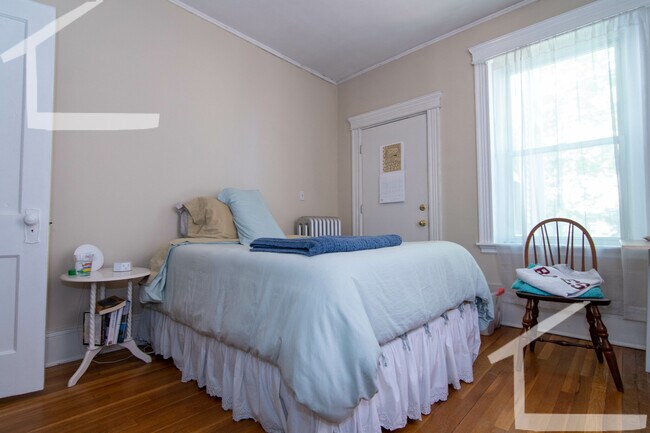 16 Fuller St unit 4, Brookline, MA 02446 - photo 4