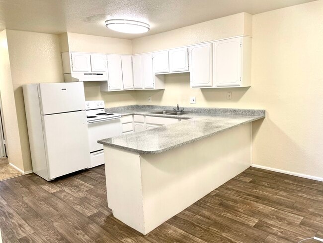 Fairbrook, Holladay, UT 84117 - photo 3